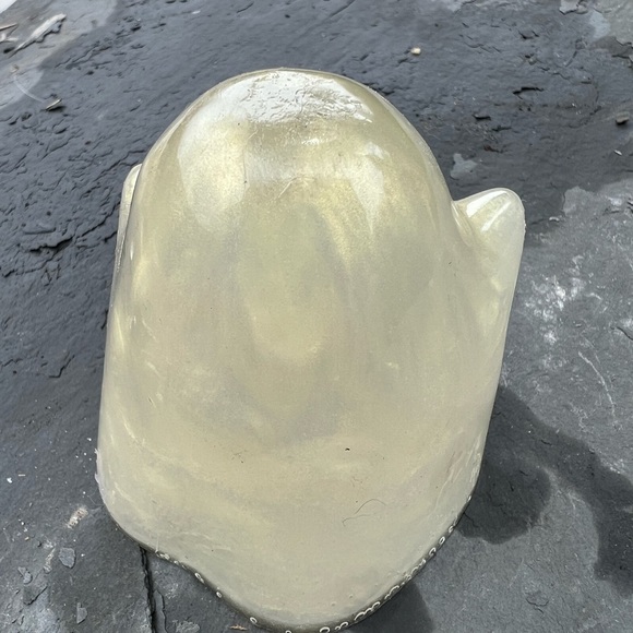 white ghost - Picture 4 of 4